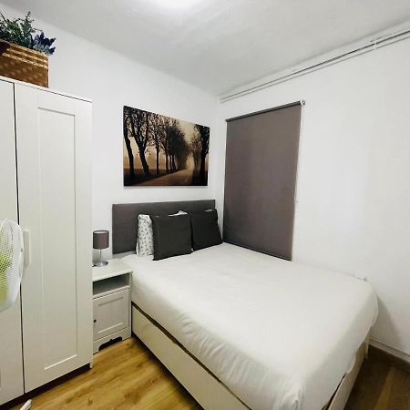 Beach Apartment Barca 6 Sant Adrià de Besòs Exteriör bild